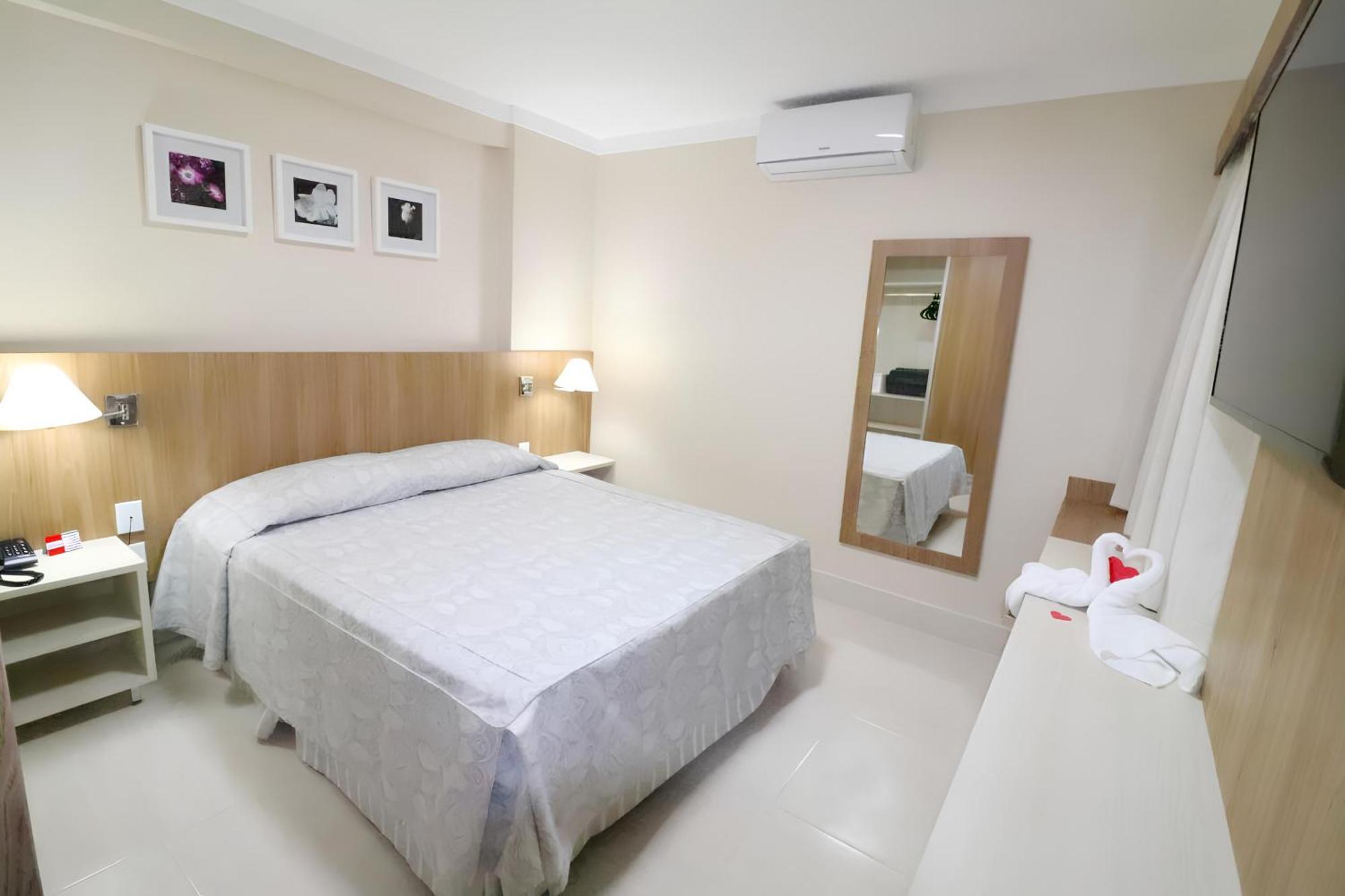 Piazza Diroma Com Acesso Ao Acqua Park Lejlighed Caldas Novas Eksteriør billede
