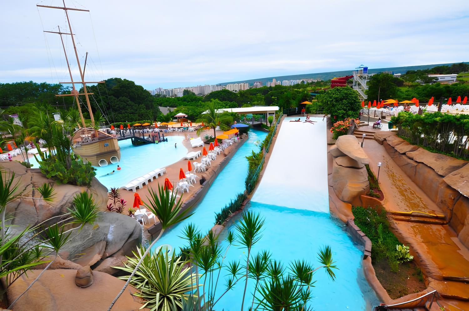 Piazza Diroma Com Acesso Ao Acqua Park Lejlighed Caldas Novas Eksteriør billede