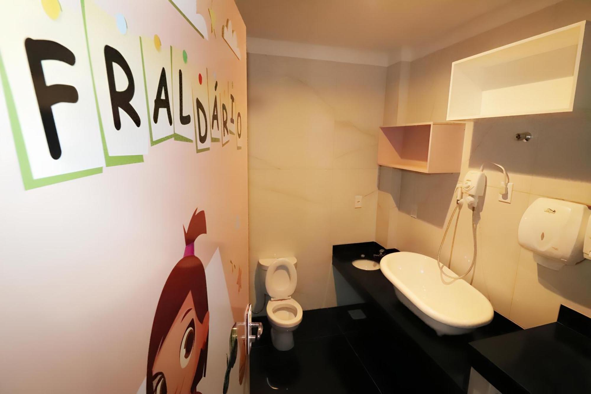 Piazza Diroma Com Acesso Ao Acqua Park Lejlighed Caldas Novas Eksteriør billede